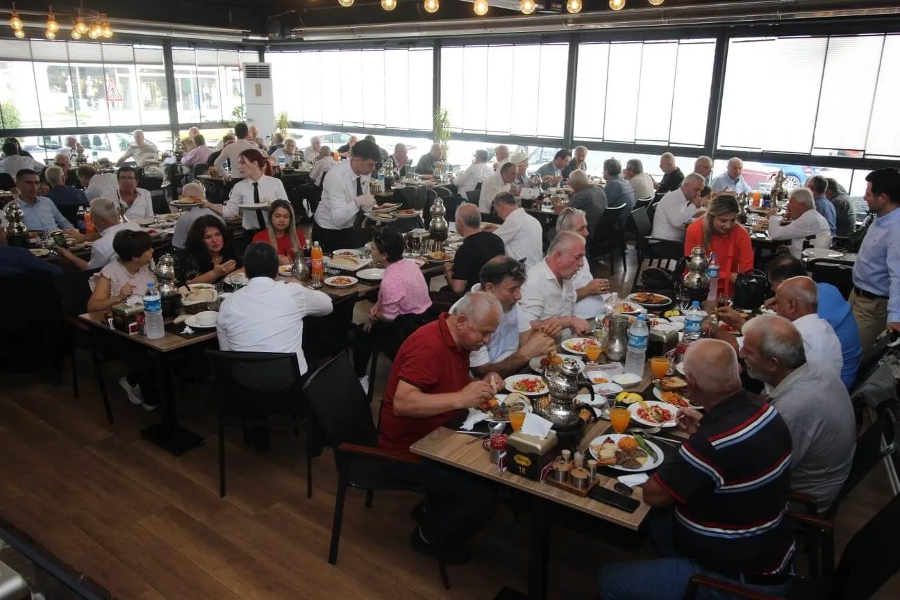  Samsun Emekli Öğle Yemeği Buluşması
